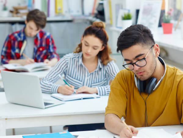 Gumiabroncs-javító és kerékkiegyensúlyozó tanfolyammal kapcsolatos információk - felnottkpezes.hu